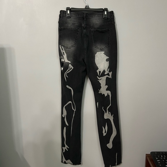 SHEIN Womens Black Gray Distressed Jeans Size Med (8) - Picture 3 of 7